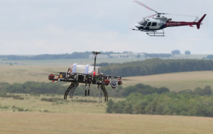 „Colaborarea” dintre aeronavele cu echipaj și UAV
