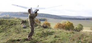 Dronele din noua generație își vor schimba forma în zbor
